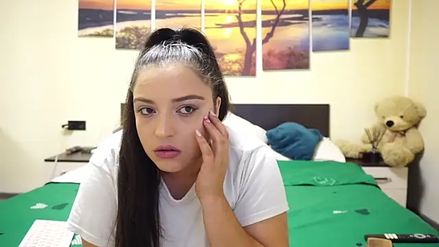 adelline online show from October 23, 8:59 pm