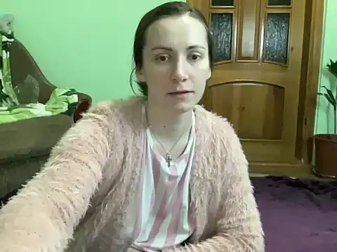 Snapshot of AngelTough20 chatting on September 18, 11:25 pm AngelTough20 online show from September 18, 11:25 pm