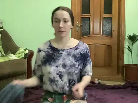 Snapshot of AngelTough20 chatting on September 8, 9:47 pm AngelTough20 online show from September 8, 9:47 pm