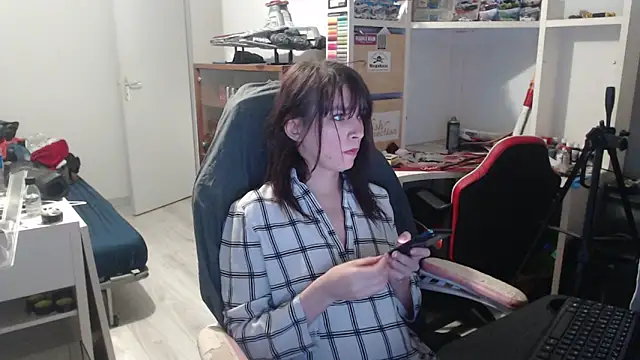 missthon0 online show from February 24, 7:01 pm