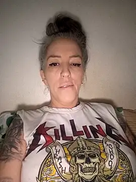 vamporasuccubus19777 online show from April 20, 10:57 pm