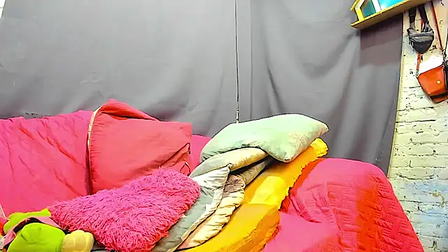 KataleyaCollins online show from October 19, 9:06 pm