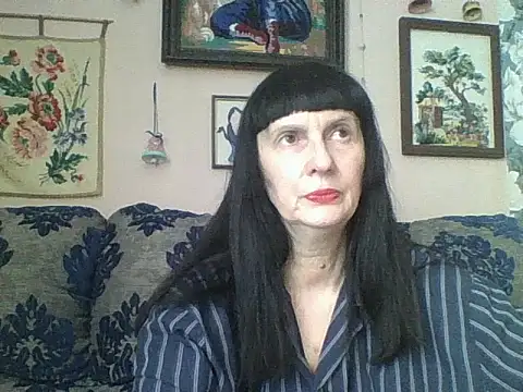 MelanyBanks online show from February 1, 7:40 am