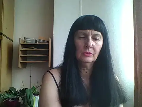 MelanyBanks online show from September 19, 6:56 am