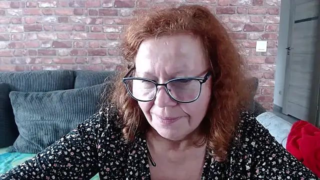 Snapshot of Adelewildx chatting on October 12, 11:34 am Adelewildx online show from October 12, 11:34 am