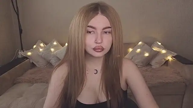 ViolettaLopez online show from October 15, 10:40 am