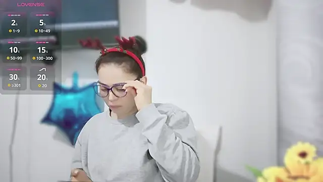 mayhott2 online show from December 22, 4:37 am