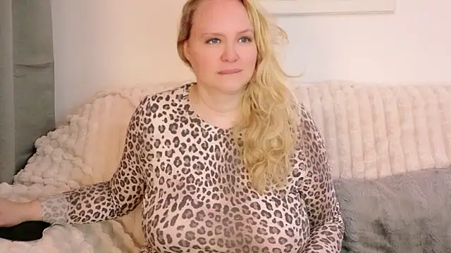 Sarah4you online show from December 20, 9:41 pm