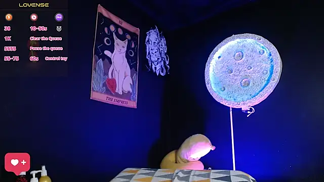 girl intense444 online show from November 28, 3:04 pm