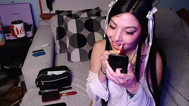 NativeNymph online show from September 12, 6:14 am