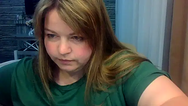 cute  cherry online show from May 7, 10:02 pm
