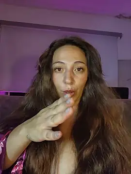 VickyHoult online show from January 10, 1:10 am