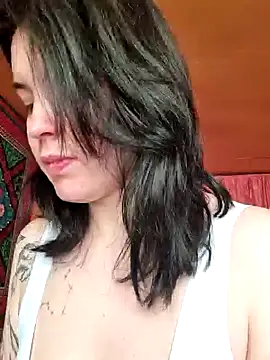 LazyTanukii online show from February 1, 2:54 am