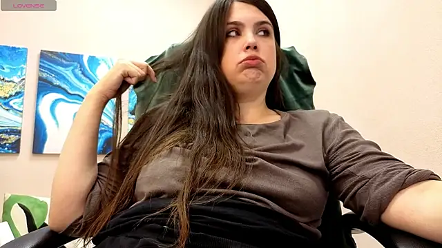 BattyMoll online show from October 18, 3:15 pm