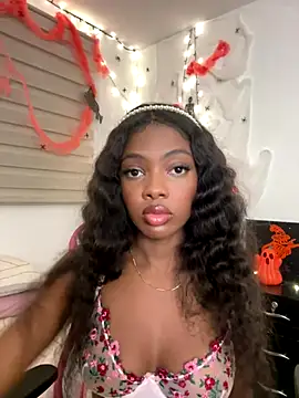 Snapshot of Vane_Rossee chatting on October 6, 11:53 pm Vane Rossee online show from October 6, 11:53 pm