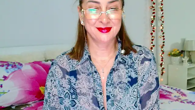 Tyana40 online show from May 16, 2:03 am