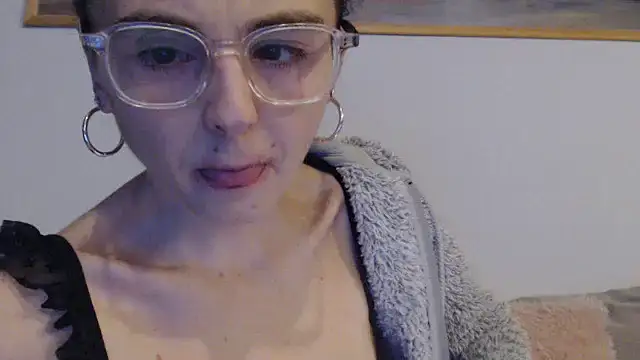 cleophee online show from February 3, 7:02 am