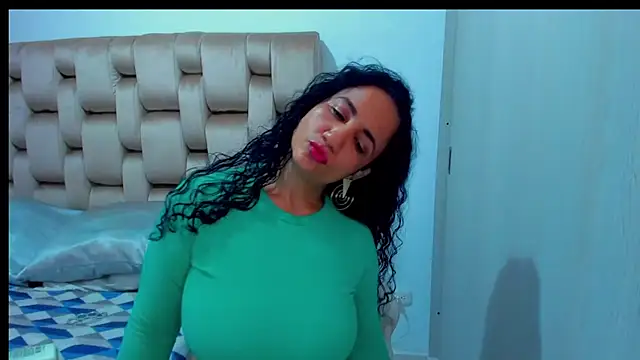 alaskmiller1 online show from March 4, 9:10 pm