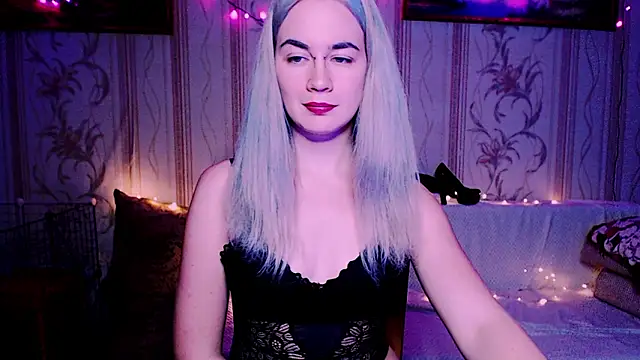 xxxcharismaaa online show from February 12, 8:32 pm