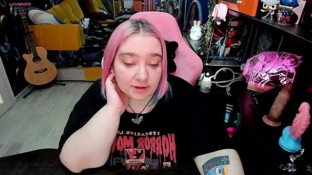 Softie Sofy online show from September 19, 3:27 am