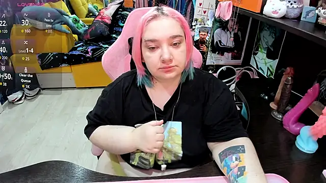 Softie Sofy online show from April 2, 1:47 am