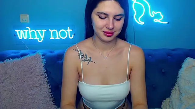 ViollinaLove online show from November 14, 5:51 am