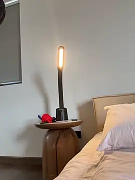 curchez  online show from February 20, 7:58 pm