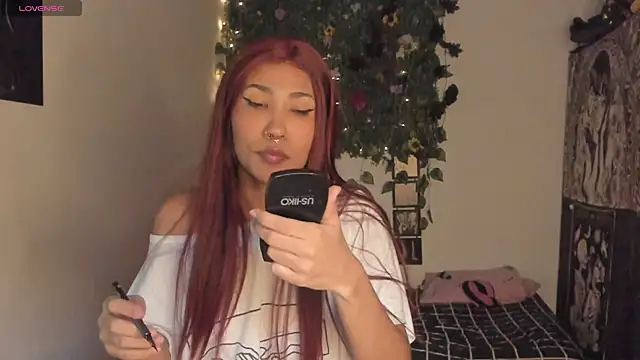 Mary Rosse1 online show from December 15, 7:52 pm