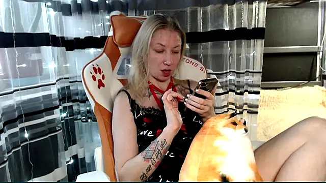 cold lollipop online show from December 17, 8:07 am