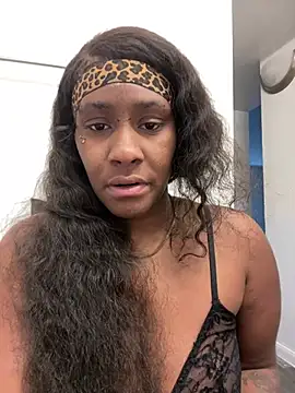 Foreignthababyy online show from April 13, 2:07 pm