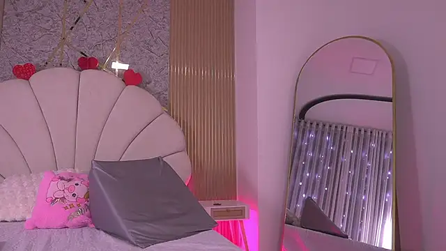 mssburbuja online show from March 4, 3:13 am