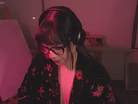 alien  show online show from March 11, 4:17 am