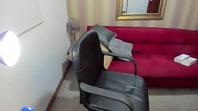 NicolettColin online show from April 8, 12:24 am