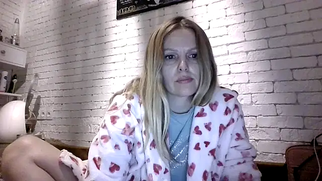 Angel girllovemy online show from February 18, 8:35 am