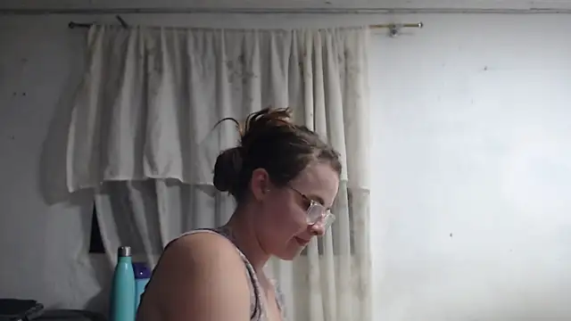 Snapshot of HellenMiyer1111 chatting on September 30, 10:58 pm HellenMiyer1111 online show from September 30, 10:58 pm
