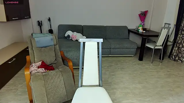 -Rin-Chan online show from April 25, 1:41 pm