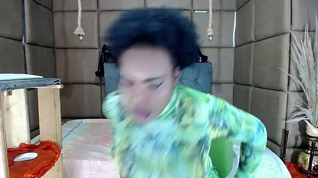 CatrinaGill online show from October 13, 11:51 pm