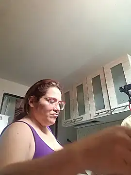 karlythothxh online show from October 22, 6:24 pm