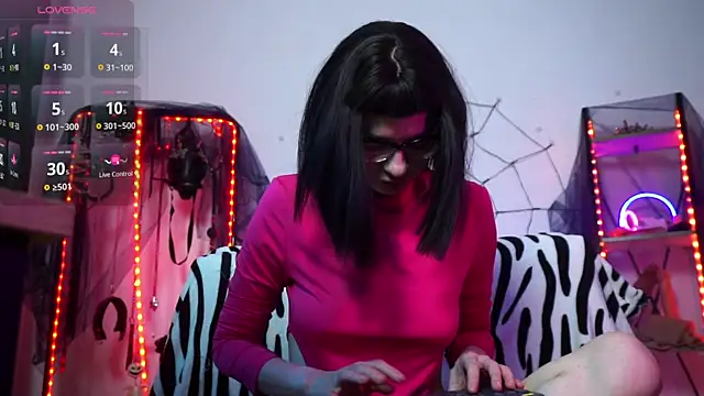 CyberXGoddess online show from November 10, 11:27 am