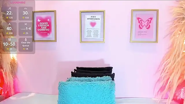 EmmySweett online show from November 4, 8:25 pm