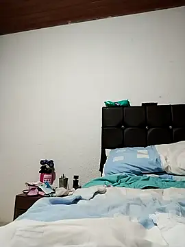 Vicky Rosse online show from December 15, 8:58 pm