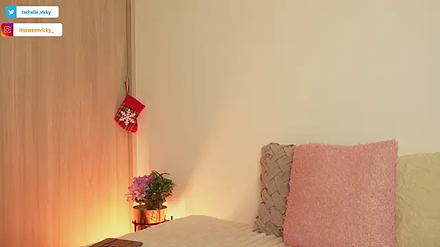 vicky rachell online show from December 19, 3:48 pm