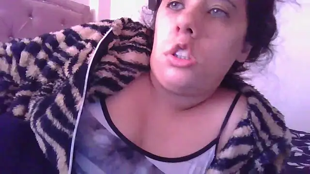 annarose19 online show from January 17, 9:33 pm