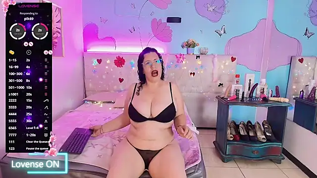 Zaly mature online show from March 31, 11:49 pm