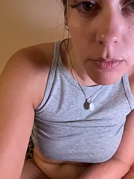 bellafreakyfun online show from September 13, 5:04 am