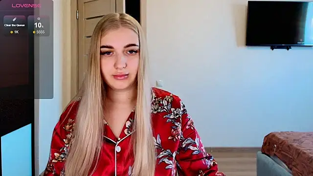 Snapshot of Adr1ana_ chatting on October 17, 6:49 am Adr1ana online show from October 17, 6:49 am