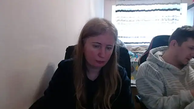 PeterAndJen online show from March 15, 10:28 am