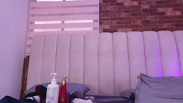 timkerbell  online show from April 16, 9:39 pm