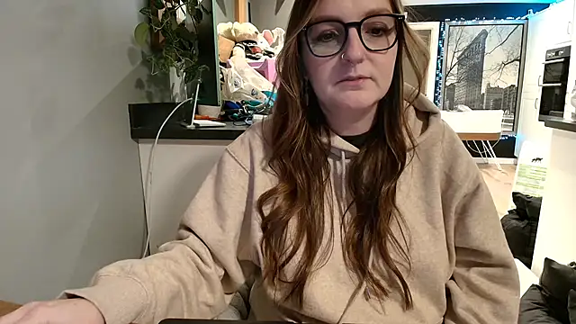 short sweetpea online show from February 4, 5:27 pm