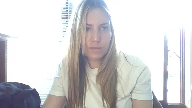 Snapshot of alaanna_new chatting on October 7, 6:45 pm alaanna new online show from October 7, 6:45 pm